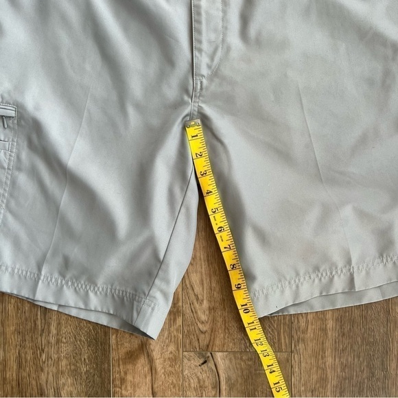 Callaway Flat Front Golf Shorts - Picture 4 of 5